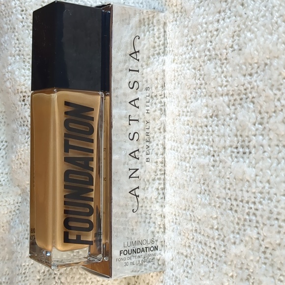 ANASTASIA BEVERLY HILLS LUMINOUS FOUNDATION in Shade 360C 30ml/1.0fl oz - Picture 3 of 8